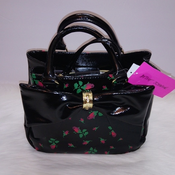 ❤️NWT Betsey Johnson Rosebud Dome Satchel W/Pouch - Picture 4 of 5